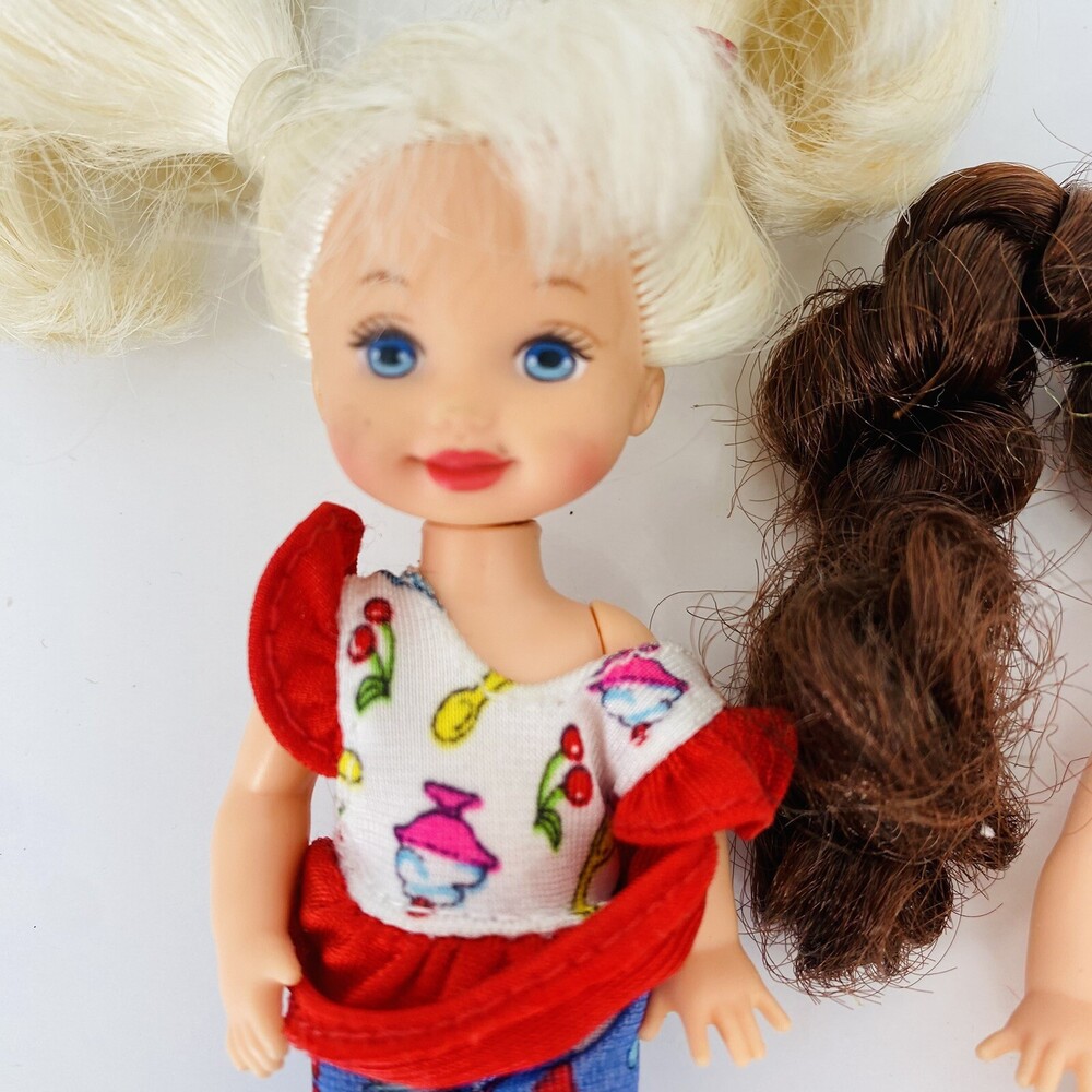 Lot of 2 Barbie Sisters- Vintage 1997 Barbie Kelly Doll Eating Fun & Chelsea - Picture 4 of 9